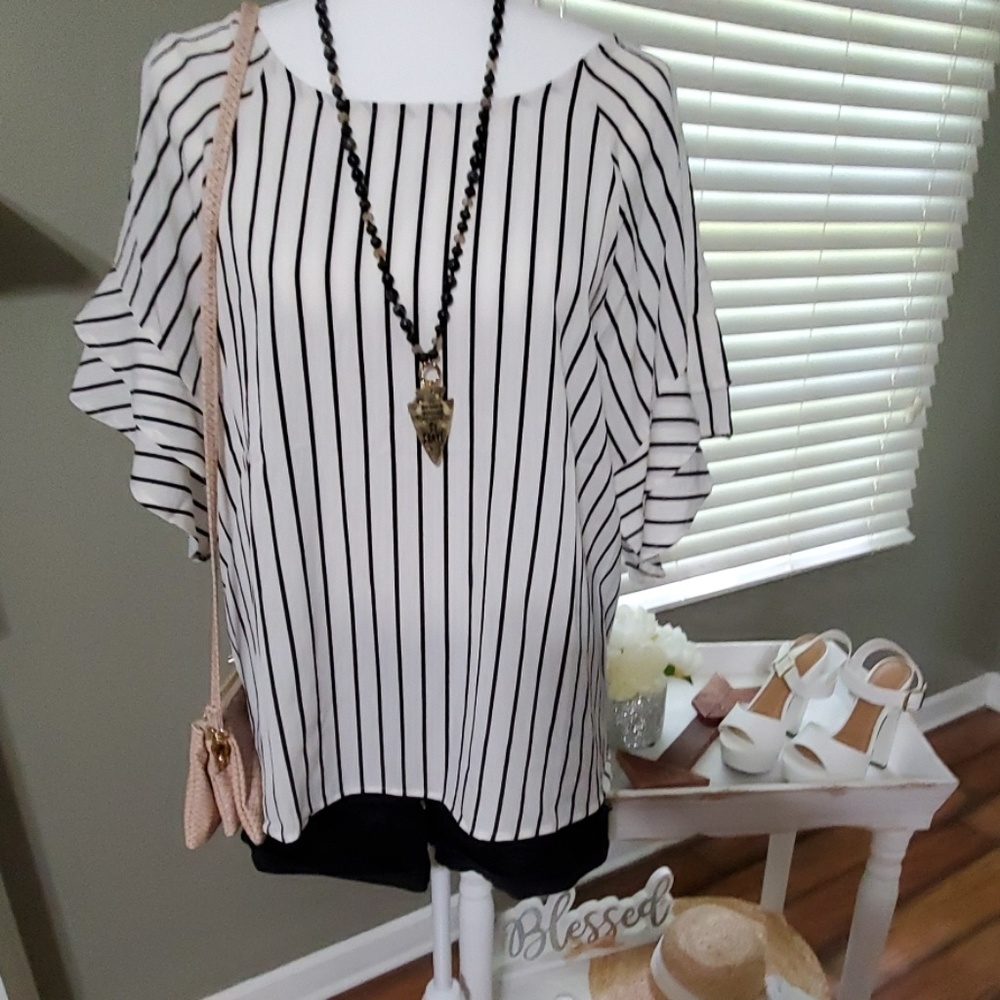 *ONLY 1 LEFT* Umgee Striped Top